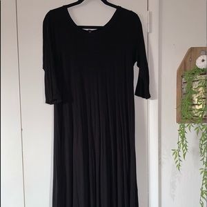 Black midi dress